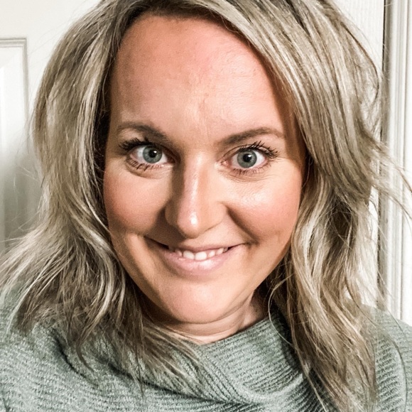 Meet your Posher, Katie - Picture 1 of 1